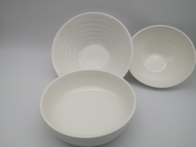 Cas 9003-08-1 Crystal Melamine Molding Compound For branco que faz utensílios de mesa 1