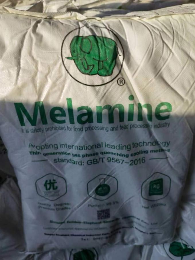 Pó branco da resina de melamina da UE para o revestimento da madeira compensada HPL 4