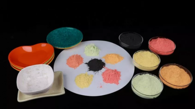 Pó colorido da resina de formaldeído de ureia da melamina do MMC para utensílios de mesa 1
