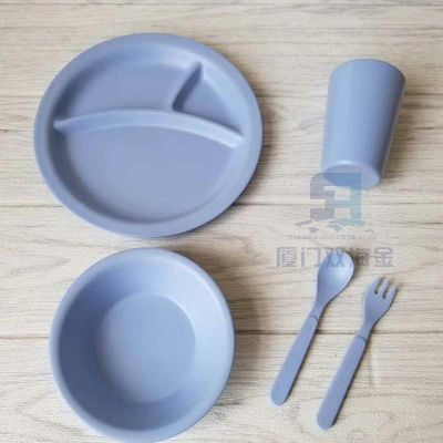 Bom preço. Alta resistência ao cisalhamento Conjunto de jantar de melamina com acabamento brilhante superior a 10Mpa on-line
