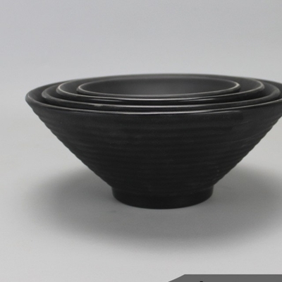 Bom preço. Bacia de sopa preta simples da melamina para o grande macarronete de Ramen on-line